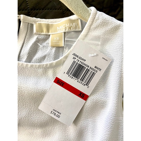 NWT Michael Kors Flounce-Sleeve Cold-Shoulder Top - Picture 4 of 7